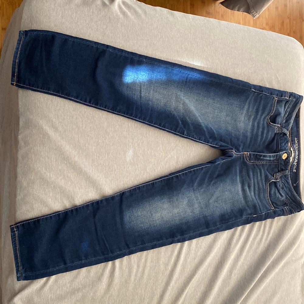 American eagle outfitters begging crop super stretch.